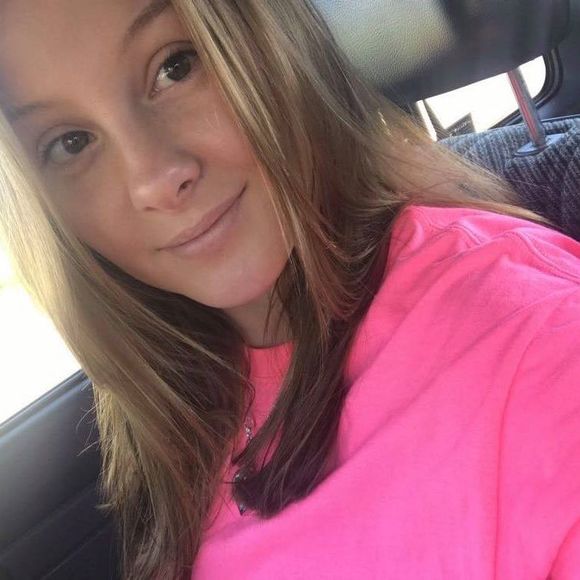 Meet your Posher, Hannah - Picture 1 of 1